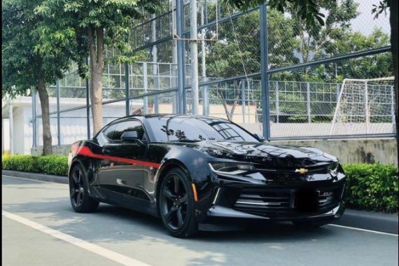 Sell Black 2018 Chevrolet Camaro in Parañaque