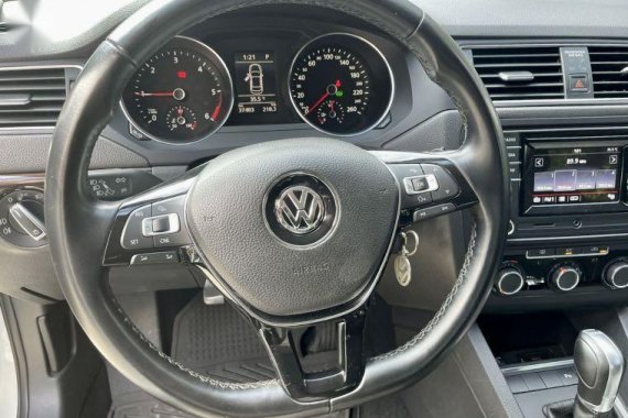Sell Pearl White 2016 Volkswagen Jetta in Pasig