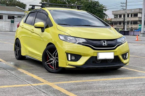 Selling my 2015 Honda Jazz 1.5 VX Automatic Well Kept!