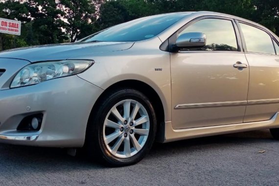 Silver Toyota Corolla Altis 2010 for sale in Automatic