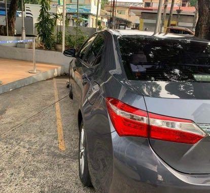 Selling Grey Toyota Corolla Altis 2016 in Las Piñas