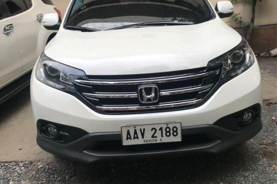 White Honda CR-V 2015 for sale in Quezon