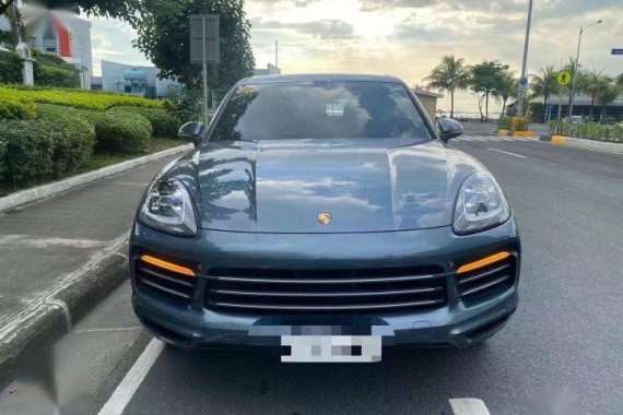 Selling Blue Porsche Cayenne 2019 in Manila