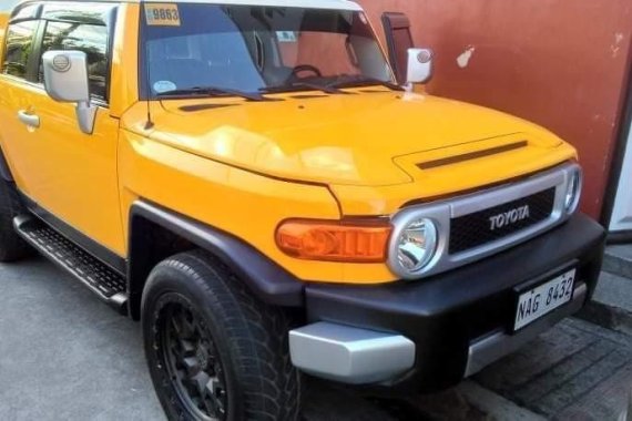 Selling Yelloq Toyota Fj Cruiser 2017 in Imus