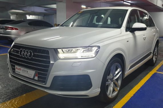 Pearl White Audi Q7 2018 for sale in Quezon