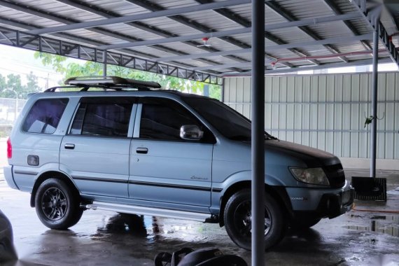 Selling Blue Isuzu Crosswind 2006 in San Pablo