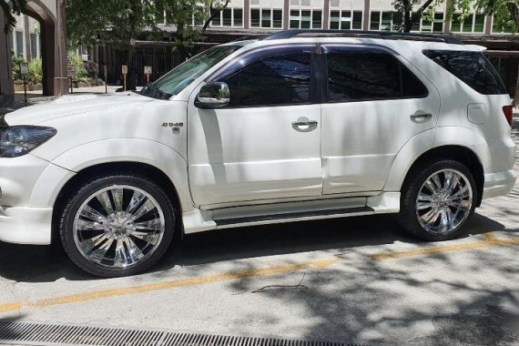 Selling Pearl White Toyota Fortuner 2007 in Quezon