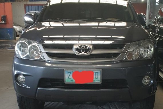 Grey Toyota Fortuner 2006 for sale in Automatic