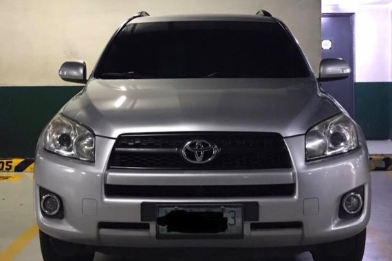 Silver Toyota RAV4 2009 for sale in Quezon