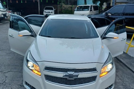 Selling White Chevrolet Malibu 2013 in Pasig