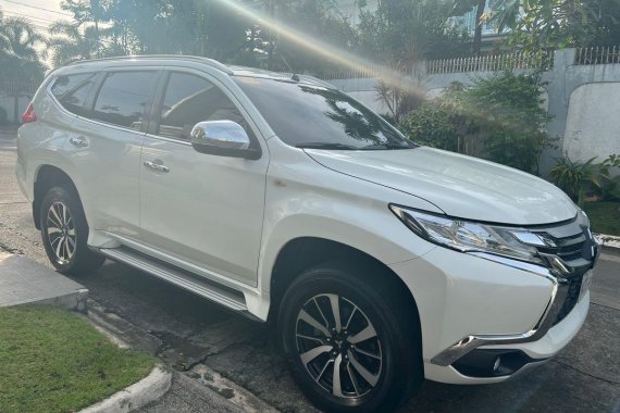 Pearl White Mitsubishi Montero Sport 2017 for sale in Makati 
