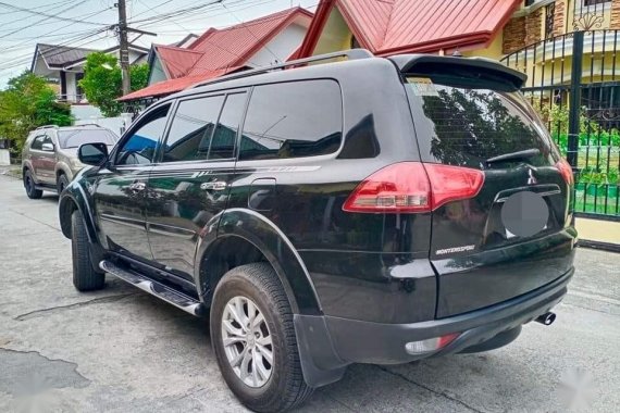 Sell Black 2015 Mitsubishi Montero in Capas