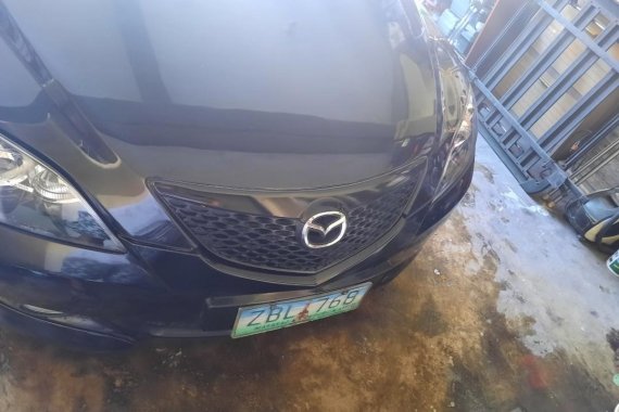 Selling Black Mazda 3 2005 in Angeles