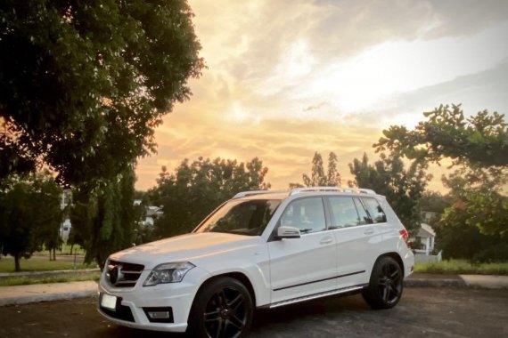 White Mercedes-Benz GLK-Class 2011 for sale in Pasay 