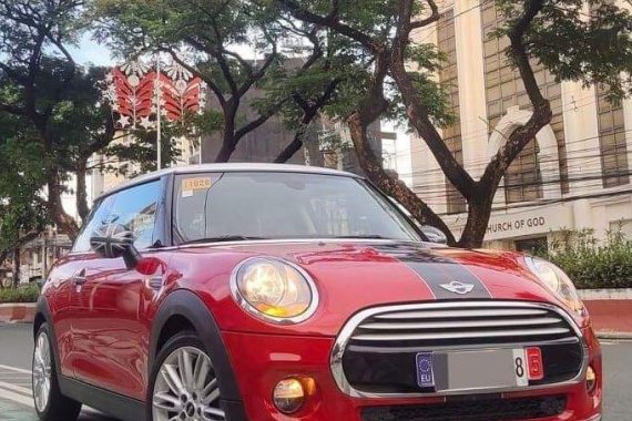 Red Mini Cooper 2016 for sale in Automatic