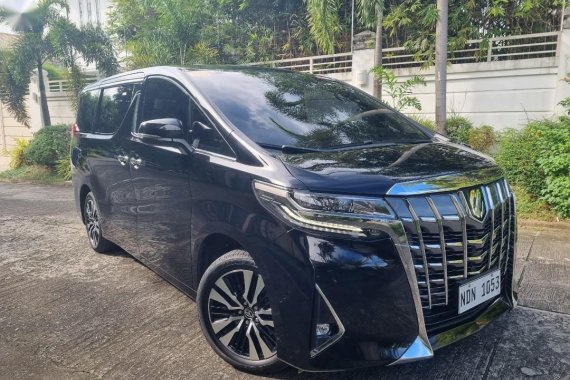 Sell Black 2020 Toyota Alphard in Malabon