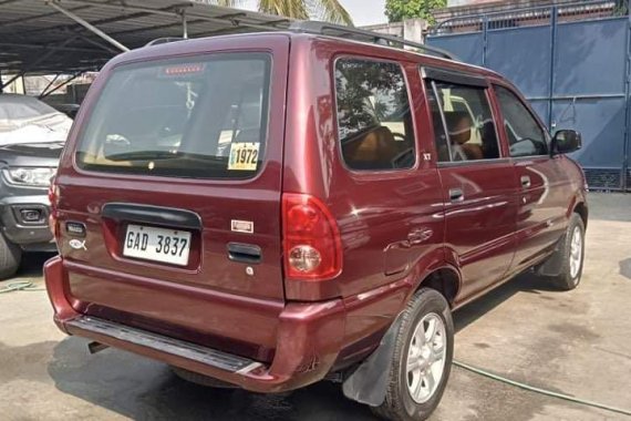 Red Isuzu Crosswind 2017 for sale in Quezon 