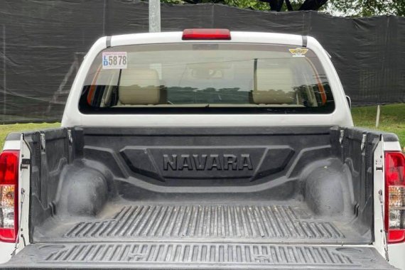 White Nissan Navara 2012 for sale in Las Pinas
