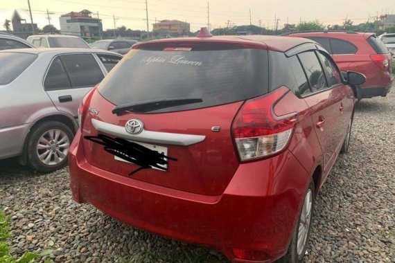 Red Toyota Yaris 2017 for sale in Automatic