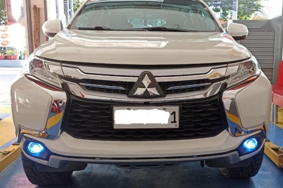 Pearl White Mitsubishi Montero sport 2018 for sale in San Mateo