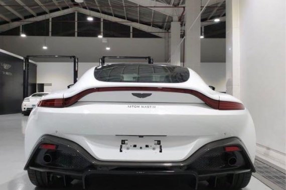 Selling Pearl White Aston Martin Vantage 2020 in Mandaluyong