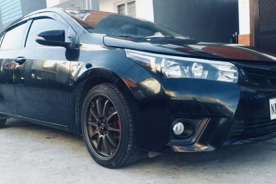 Selling Black Toyota Corolla Altis 2019 in Quezon City