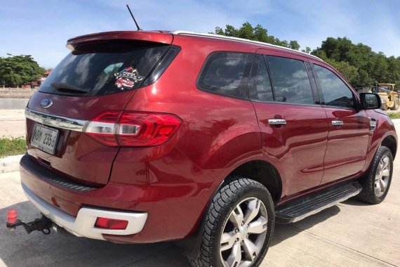 Selling Red Ford Everest 2018