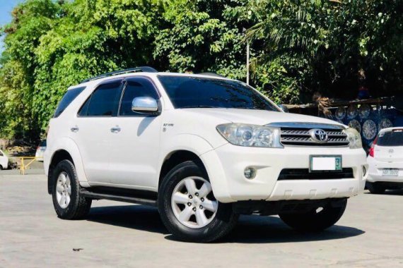 Selling Pearl White Toyota Fortuner 2011 in Malvar