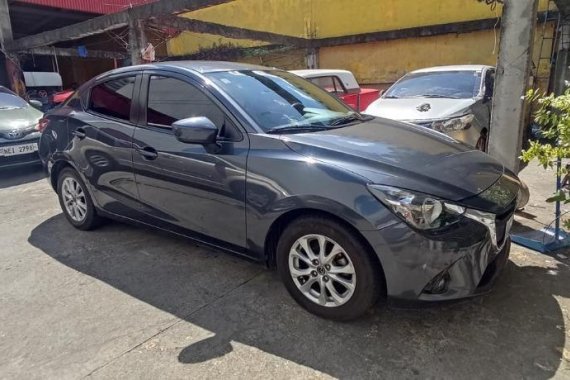 Grey Mazda 2 2016 for sale in Automatic