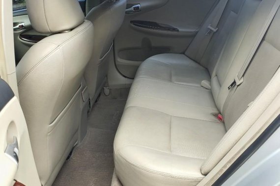 Silver Toyota Corolla Altis 2011 for sale in Quezon City