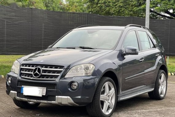 Selling Grey Mercedes-Benz ML350 2012 in Las Piñas