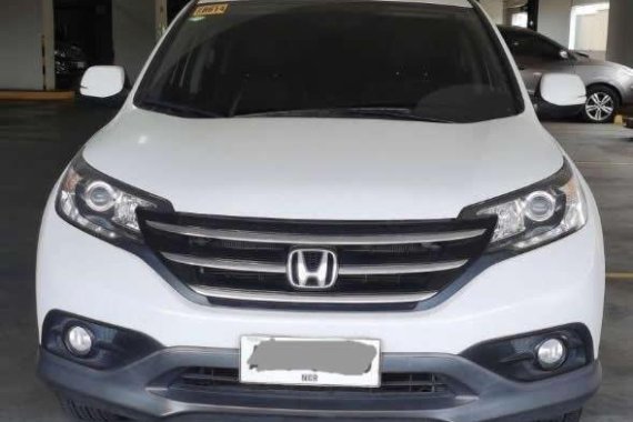 Sell Pearl White 2015 Honda Cr-V in Caloocan