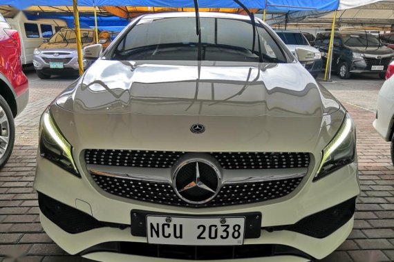 White Mercedes-Benz CLA180 2018 for sale in Manila