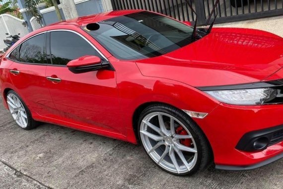 Sell Red 2018 Honda Civic in Caloocan