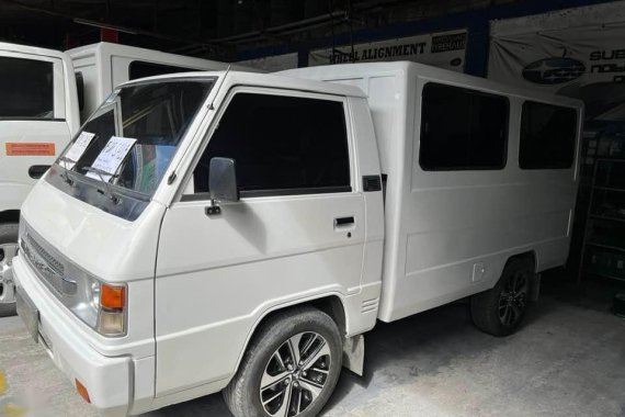Sell White 2011 Mitsubishi L300 in Quezon City