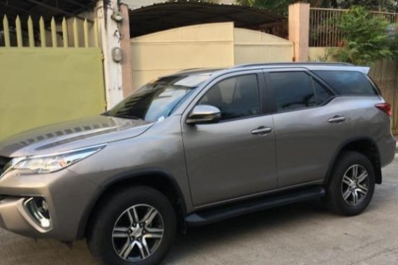 Grey Toyota Fortuner 2017 for sale in Manila