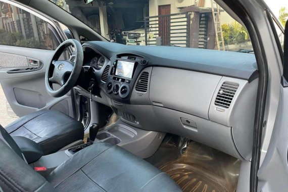 Silver Toyota Innova 2010 for sale in Quezon City