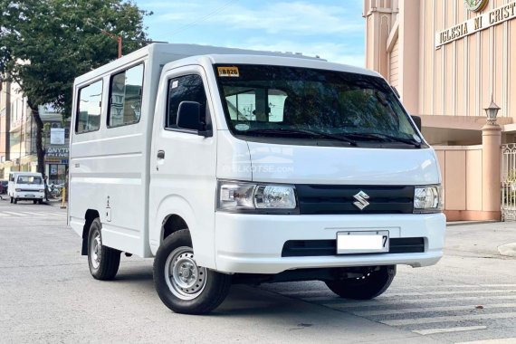 Selling White 2020 Suzuki Super Carry Van 9T kms only!😍