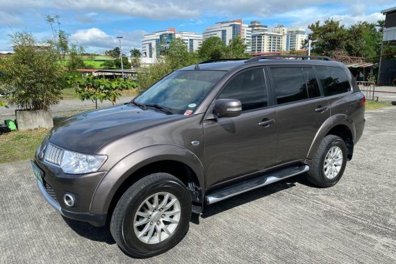 Sell Grey 2013 Mitsubishi Montero sport in Pasig
