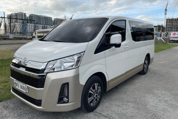 Selling Pearl White Toyota Grandia 2020 in Pasig