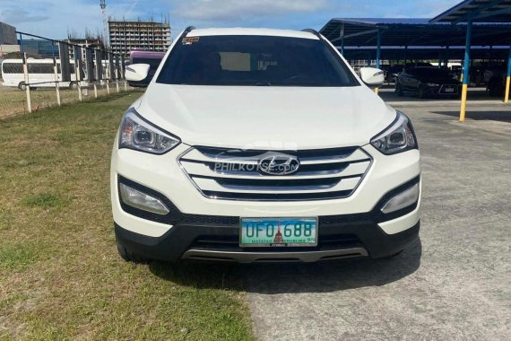 Selling White 2013 Hyundai Santa Fe 2.2 CRDi GLS 4x2 AT (High) second hand