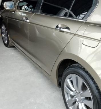 Sell Grey 2012 Honda Accord in Makati