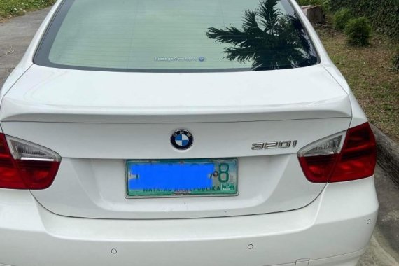 White BMW 320I 2010 for sale in Taguig