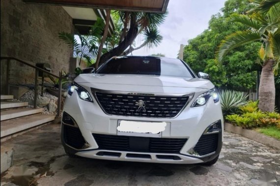 Pearl White Peugeot 3008 2018 for sale in Automatic