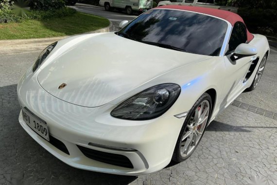 White Porsche 718 2017 for sale in Makati