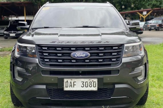 Grey Ford Explorer 2017 for sale