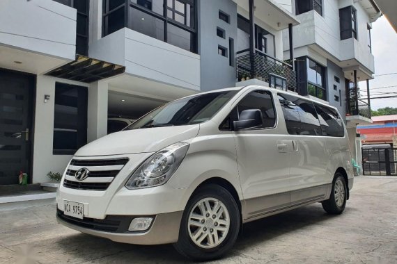 White Hyundai Starex 2018 for sale in Quezon 