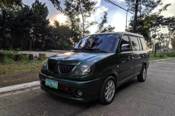 Selling Green Mitsubishi Adventure 2005 in Caloocan