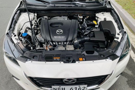 Selling White Mazda 3 2019 in Pasay