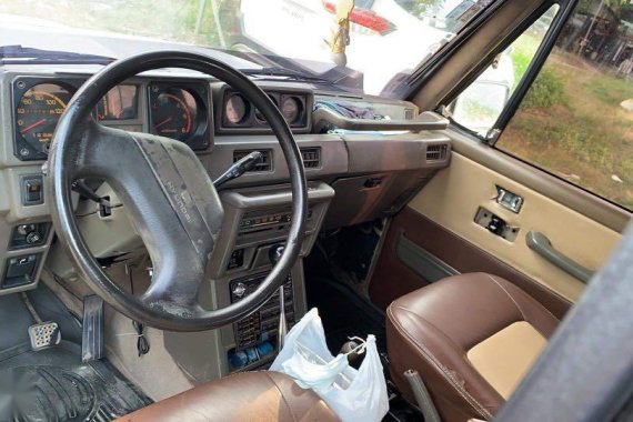 Selling White Mitsubishi Pajero 1990 in Angat